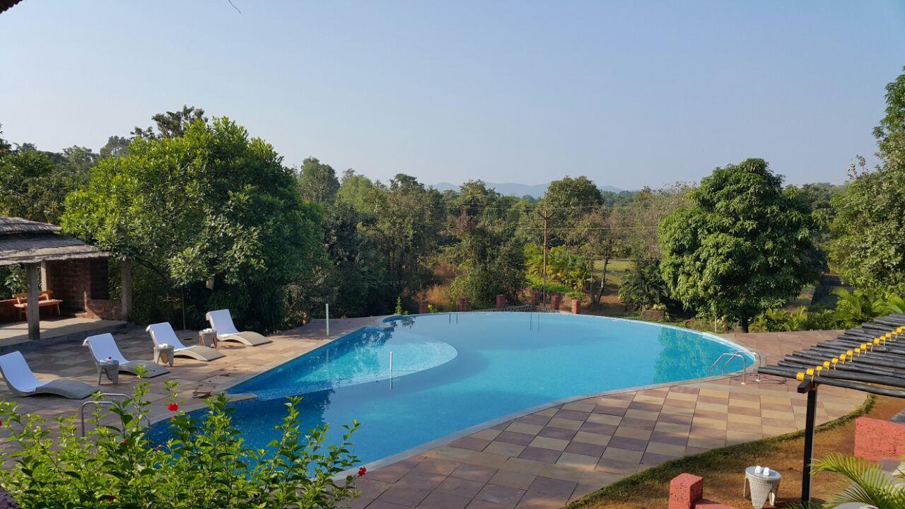 Cherilyn Monta Resort - Ratnagiri Vatul Екстер'єр фото