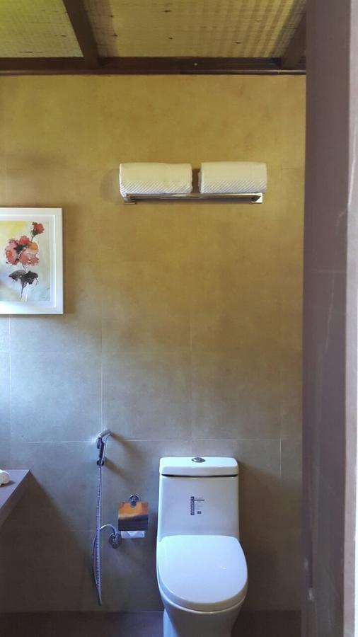 Cherilyn Monta Resort - Ratnagiri Vatul Екстер'єр фото