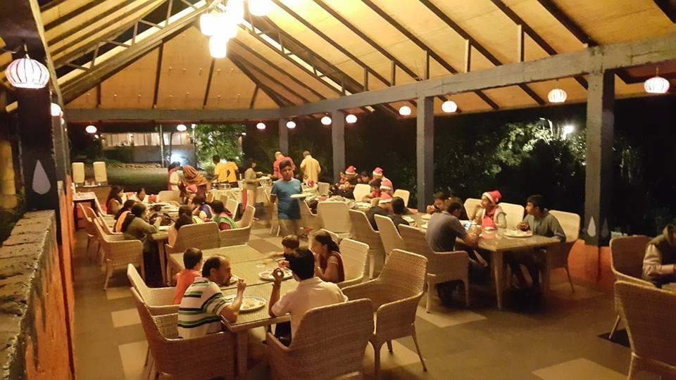 Cherilyn Monta Resort - Ratnagiri Vatul Екстер'єр фото