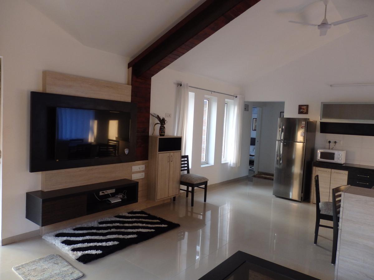 Cherilyn Monta Resort - Ratnagiri Vatul Екстер'єр фото